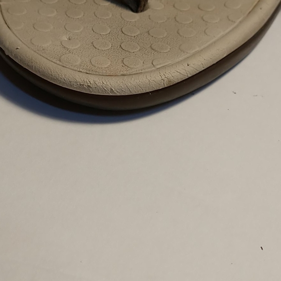 Vionic Tide Sequined Toe Post Flip Flops - Picture 11 of 11